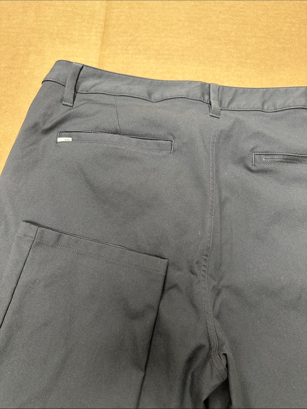##550, Size 33, Vuori Men's Black Chinos - Slim Casual Khaki Style